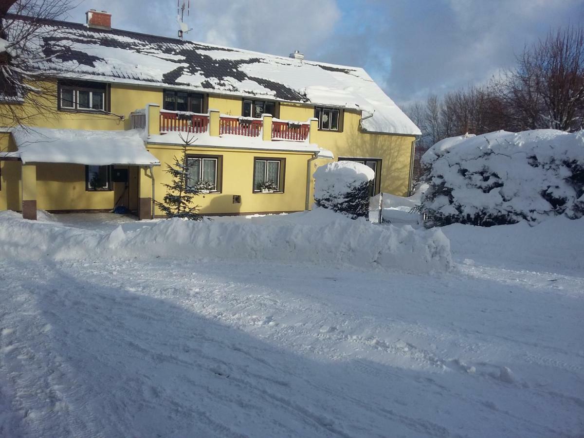 Na Kopci 84 Lägenhet Stare Krecany Exteriör bild